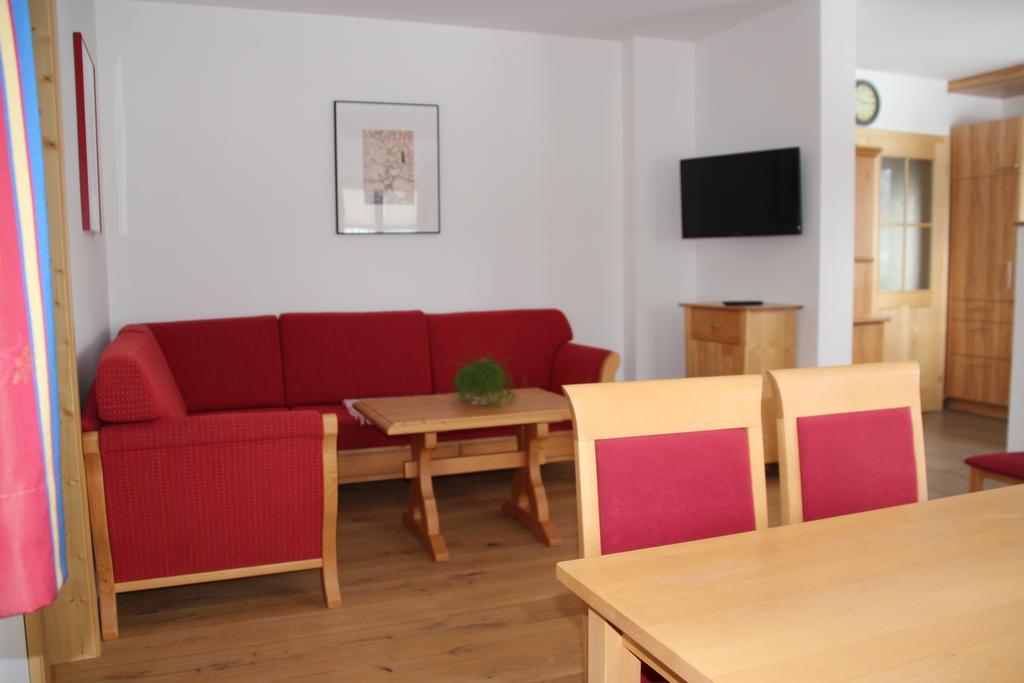 Ferienhaus Puercher Бад Митерндорф Стая снимка